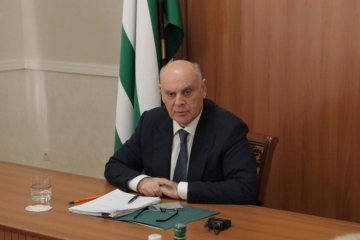 ON THE ISSUES DISCUSSED AT THE MEETING WITH PRESIDENT OF THE COUNTRY