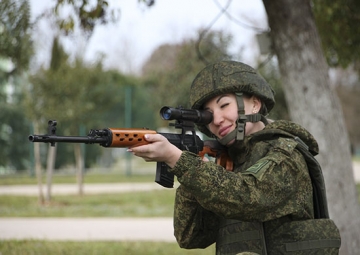 В КАНУН 8 МАРТА НА РОССИЙСКОЙ ВОЕННОЙ БАЗЕ В АБХАЗИИ ПОЗДРАВИЛИ ЖЕНЩИН-ВОЕННОСЛУЖАЩИХ 