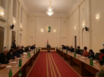 PRESIDENT ASLAN BZHANIA SPEAKS FOR A CONSTRUCTIVE DIALOGUE BETWEEN GOVERNMENT AND SOCIETY