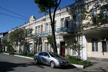 КОЛЛЕКТИВ СУХУМСКОЙ ГОРОДСКОЙ БОЛЬНИЦЫ  БЛАГОДАРИТ  ХАЗРЕТА СОВМЕНА ЗА ПОМОЩЬ, ОКАЗАННУЮ  АБХАЗИИ