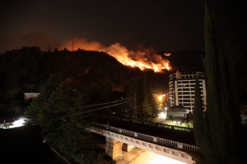 В ГАГРСКОМ  РАЙОНЕ ЛИКВИДИРОВАЛИ  НАИБОЛЕЕ ОПАСНЫЕ ОЧАГИ ВОЗГОРАНИЯ, НЕПОСРЕДСТВЕННО УГРОЖАВШИЕ ЖИЛОМУ СЕКТОРУ